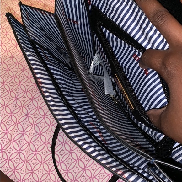 Black Nicole lee purse - Picture 3 of 5